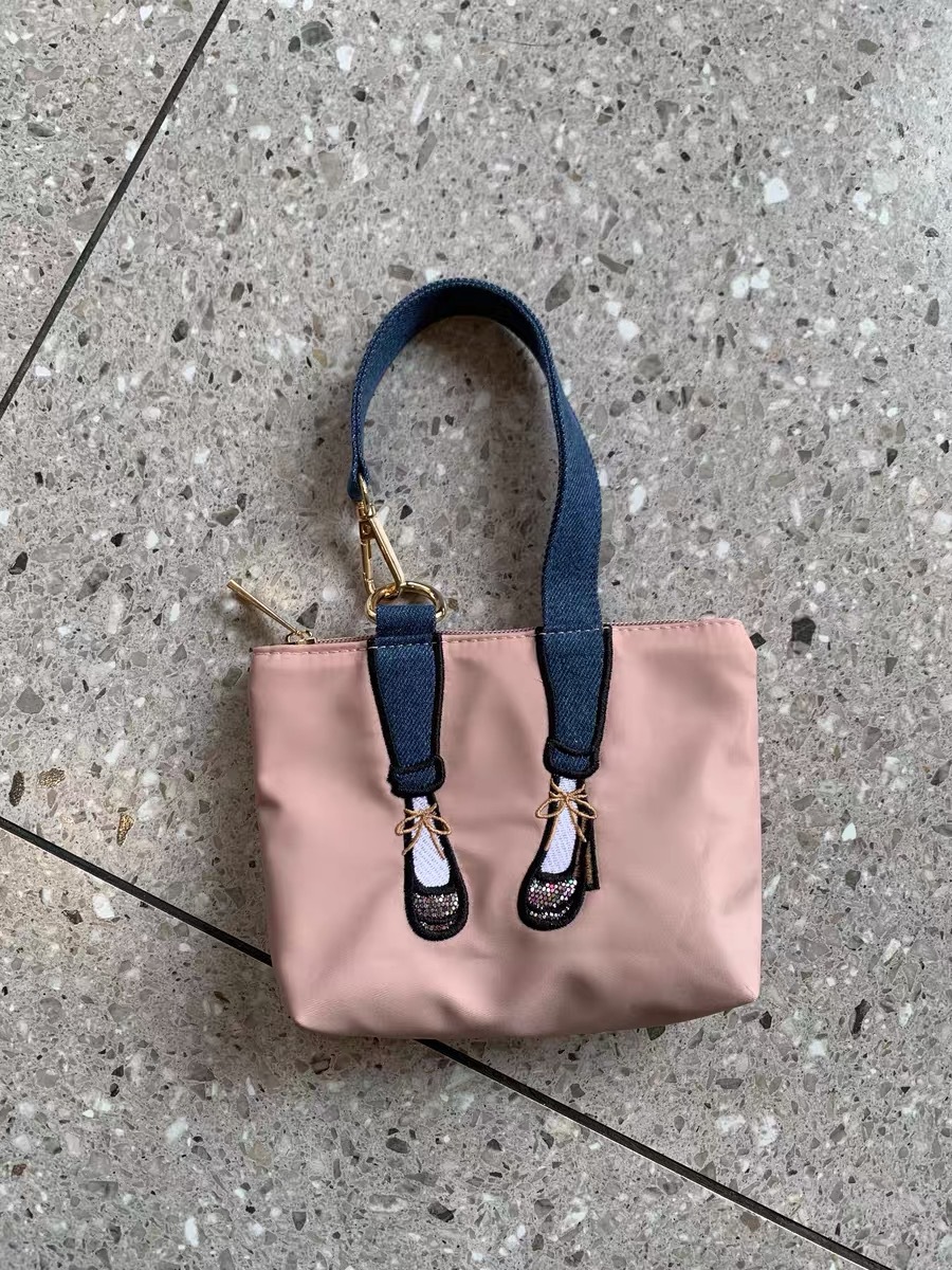 Fashion Embroidered Zero Walle - Embroidery Bag recension och pris